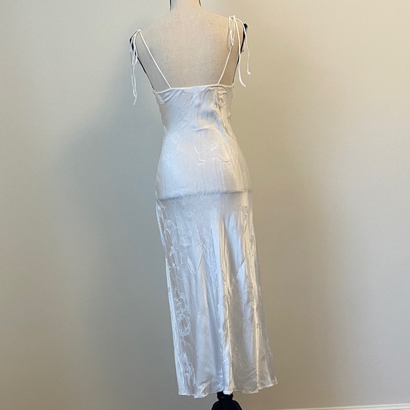 Elegant White Bias Cut Slip Dress - Picture 4 of 9